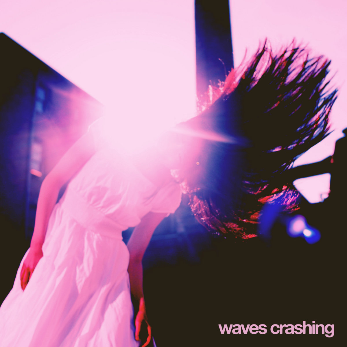 Waves Crashing - Ancora